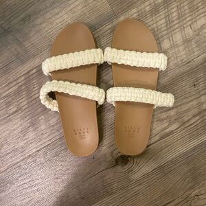 Billabong slides with macrame knots